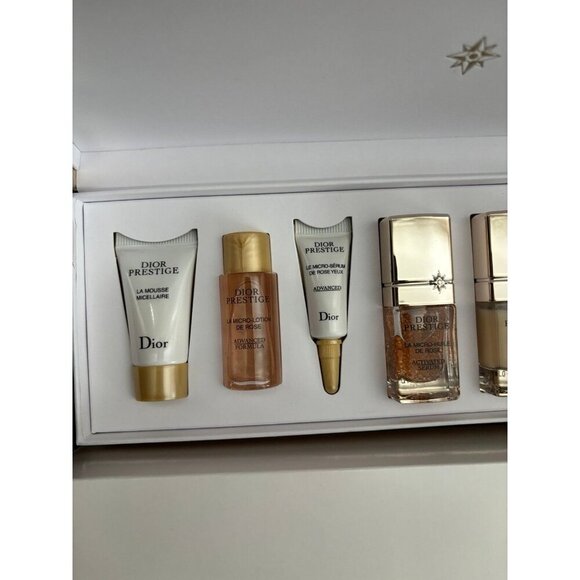 Dior skincare piano in gold Dior box - Picture 6 of 10